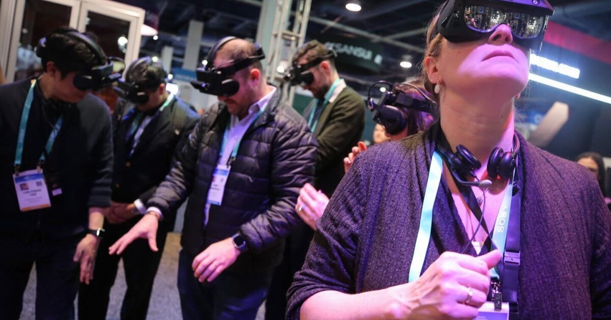 How augmented reality can revolutionize the food industry? NSF