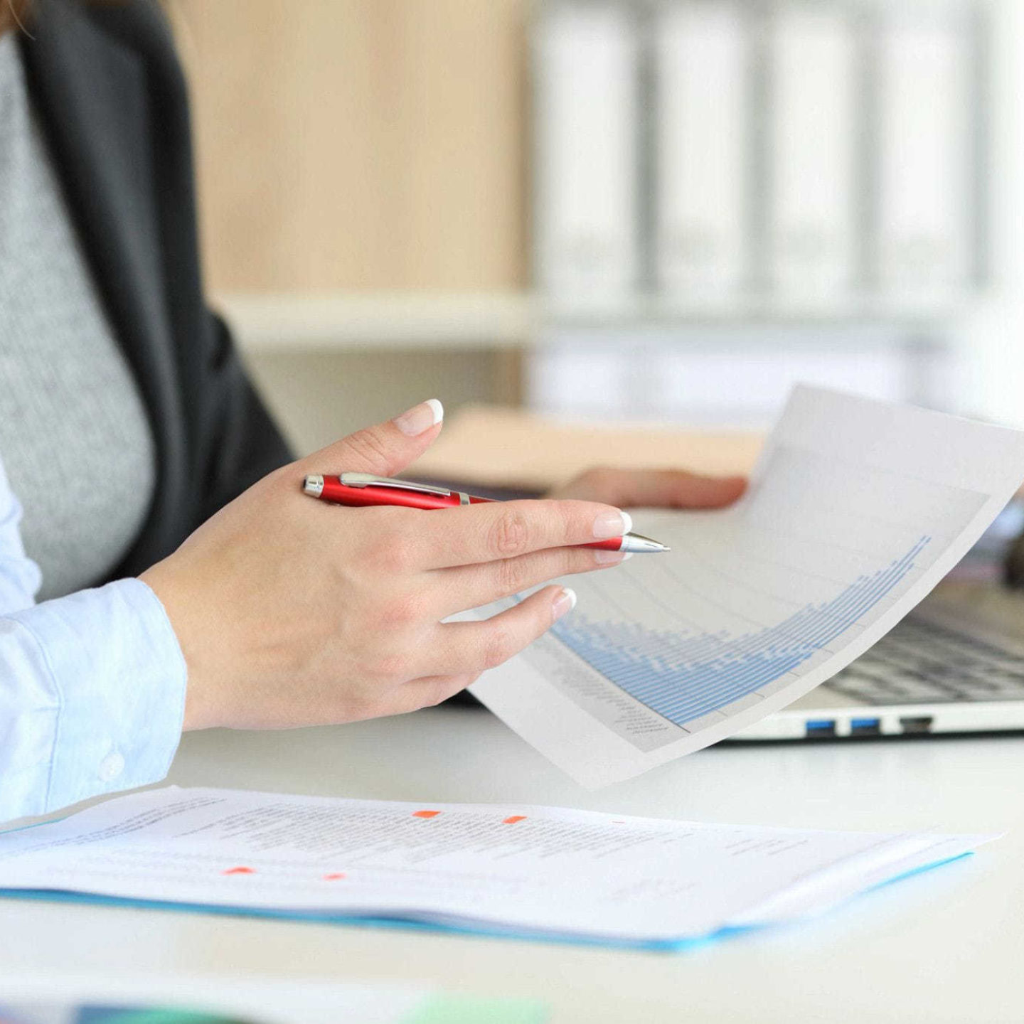 Business papers 100510547 l