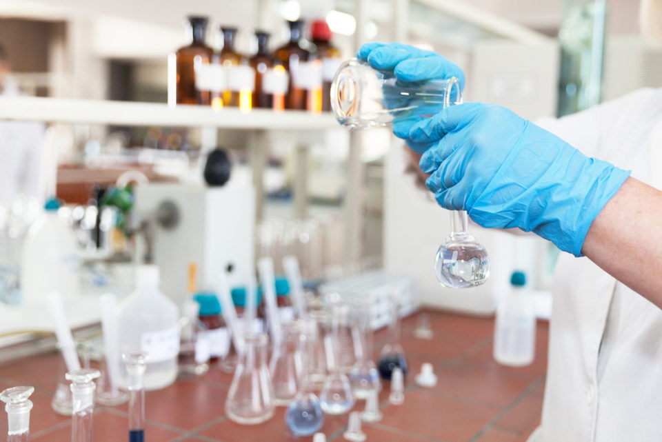 Water analysis lab 994992306