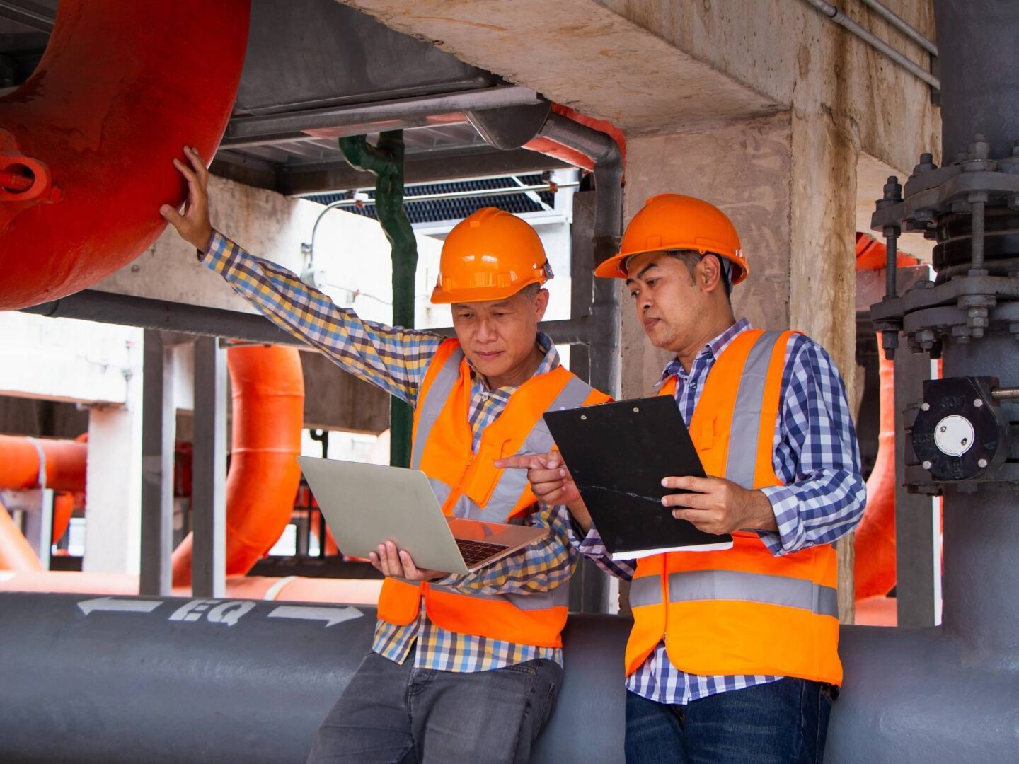 Construction workers blueprint 170808959